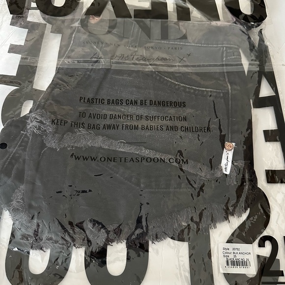 ONE Teaspoon Black Anchor Shorts Size 25 - Picture 2 of 12